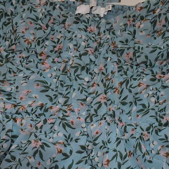 Astr The Label Clair Bustier Crop Floral Puff Sleeve Square Neck Smocked Top - Picture 6 of 6